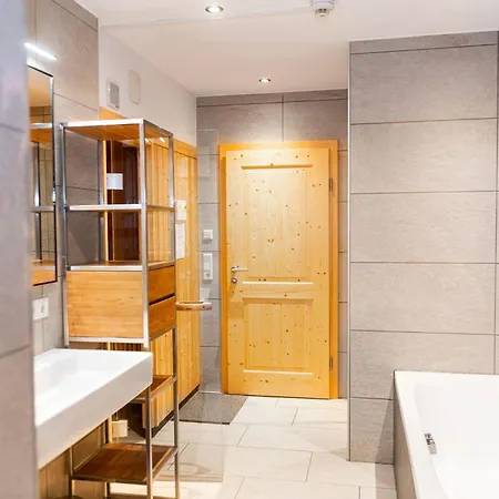 База відпочинку Alpine Estate - *