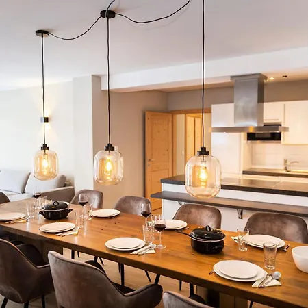 Alpine Estate - База відпочинку