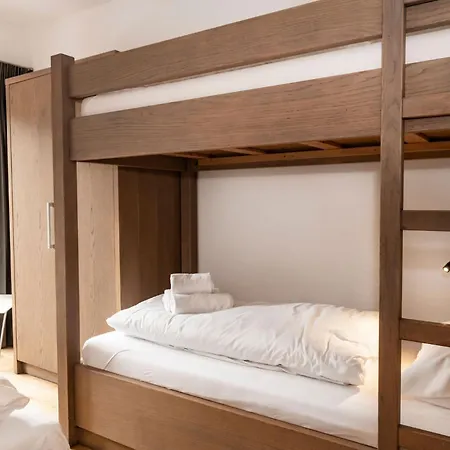 База відпочинку Alpine Estate -